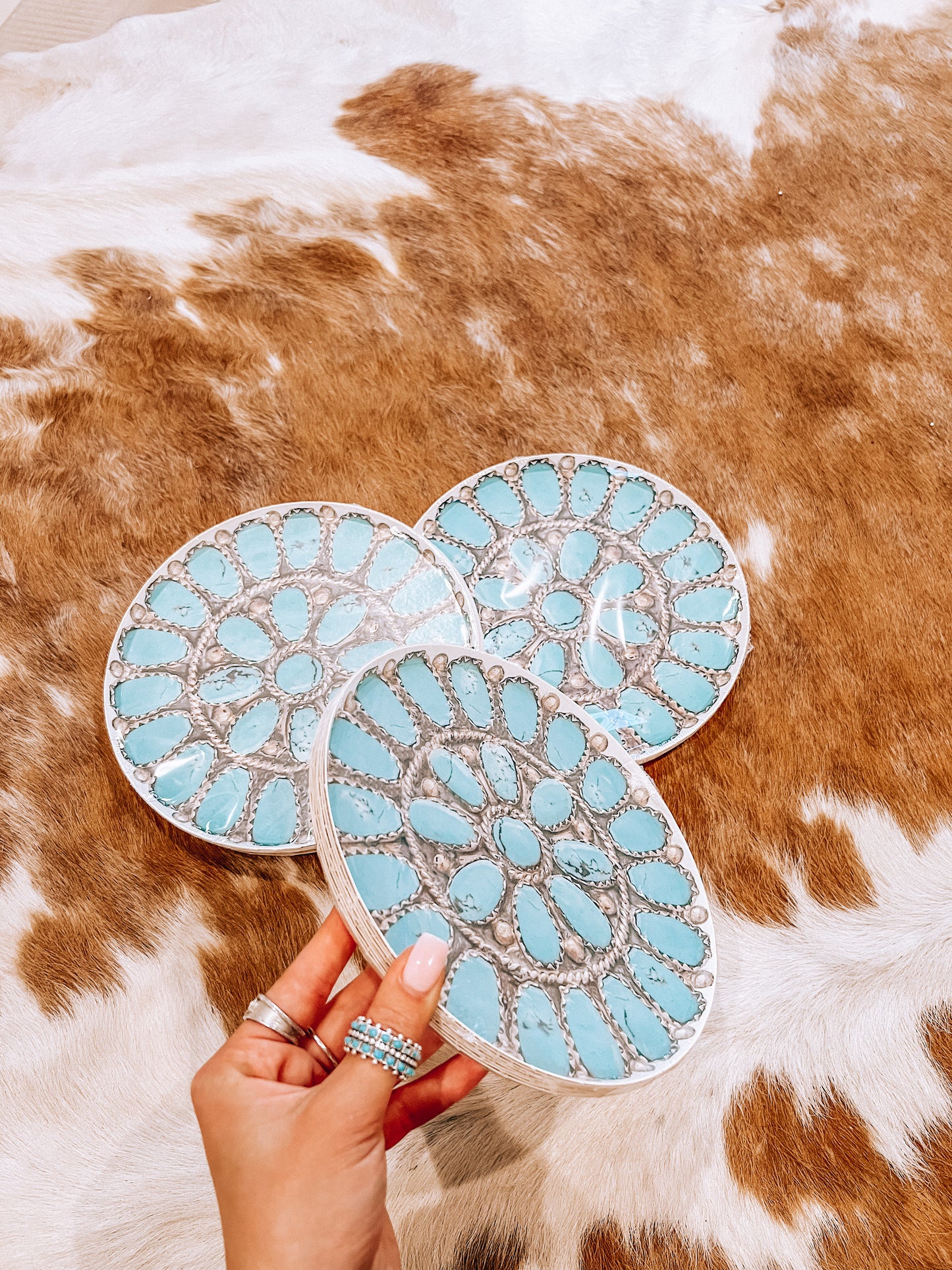 Turquoise Cluster Plates